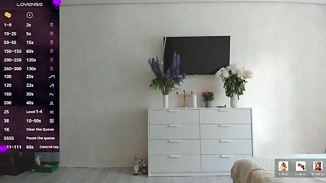 Snapshot of Roxi_Joy chatting on 06.02.26 Roxi Joy online show from 06.02.26