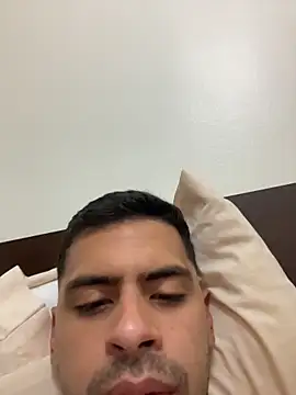 HotWhisper22 online show from 12.19.25