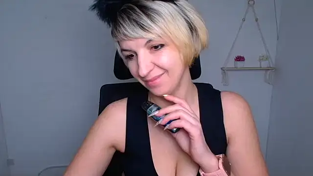 Snapshot of Lana_Foxyy chatting on 02.08.26 Lana Foxyy online show from 02.08.26