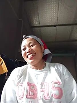 Snapshot of Maikha08 chatting on 03.19.26 Maikha08 online show from 03.19.26
