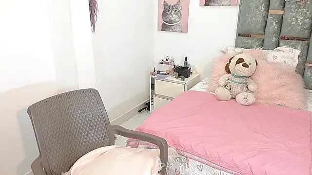 Snapshot of titania1502 chatting on 01.15.26 titania1502 online show from 01.15.26