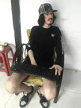 sk8-boy online show from 02.20.26