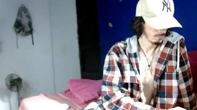 sk8-boy online show from 04.04.26