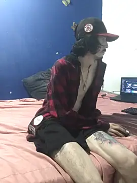 Snapshot of sk8-boy chatting on 05.09.26 sk8-boy online show from 05.09.26