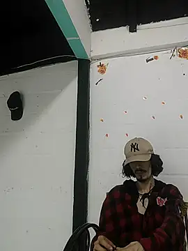 Snapshot of sk8-boy chatting on 05.14.26 sk8-boy online show from 05.14.26
