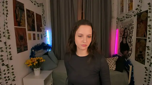 Ariadna Shy online show from 12.21.25