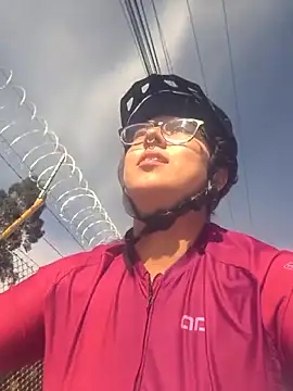 Snapshot of Jasmin_switch chatting on 05.12.26 Jasmin switch online show from 05.12.26