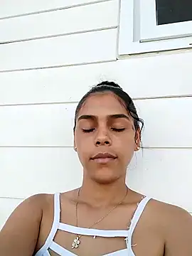 Emily hot26 online show from 02.12.26