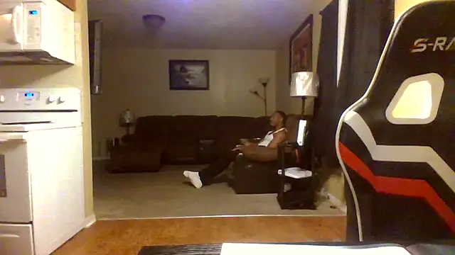 Snapshot of KingDes55 chatting on 04.22.26 KingDes55 online show from 04.22.26