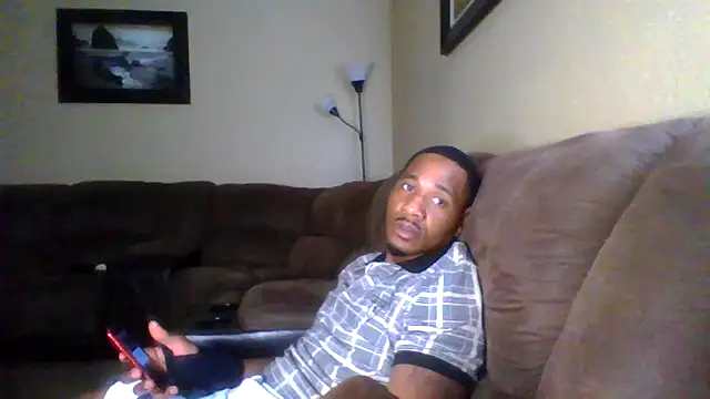 Snapshot of KingDes55 chatting on 05.05.26 KingDes55 online show from 05.05.26
