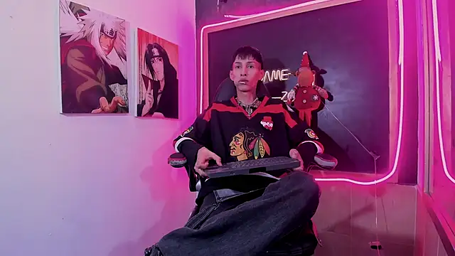 Snapshot of Daniel_Deluc77 chatting on 12.22.25 Daniel Deluc77 online show from 12.22.25