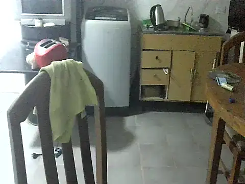 Snapshot of Franalbera chatting on 12.18.25 Franalbera online show from 12.18.25