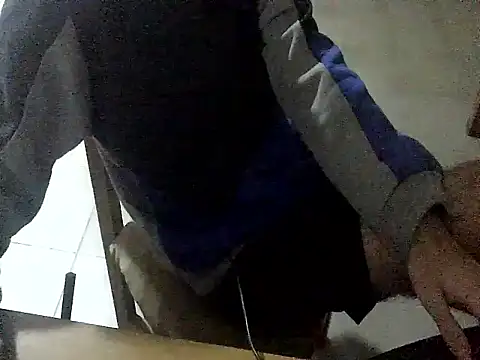 Snapshot of Franalbera chatting on 02.26.26 Franalbera online show from 02.26.26