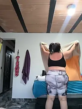 Snapshot of Natymendoza998 chatting on 06.16.26 Natymendoza998 online show from 06.16.26