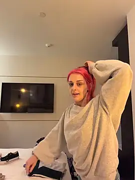 itscleomoon online show from 03.02.26