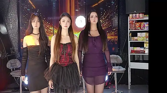 yueyutu888 online show from 12.18.25