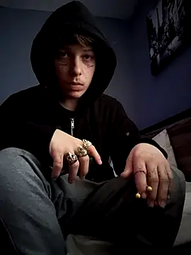 Snapshot of boolboy27 chatting on 03.20.26 boolboy27 online show from 03.20.26