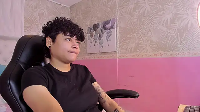 Sasha Venom online show from 12.19.25