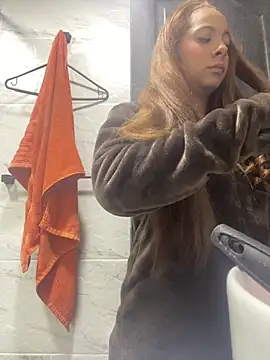 katia Gray2 online show from 04.08.26