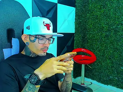 Boy tatto77 online show from 03.22.26