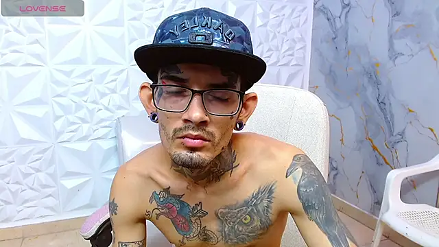 Boy tatto77 online show from 04.05.26