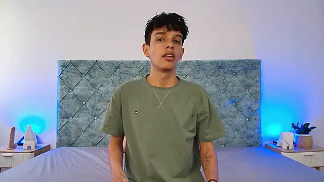 maxfrost 1 online show from 12.20.25