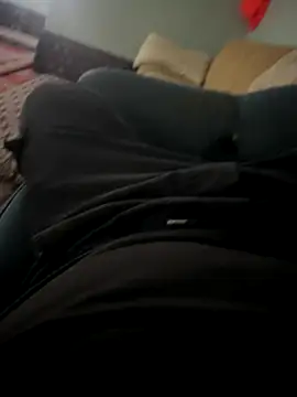 Snapshot of efealsnck chatting on 12.18.25 efealsnck online show from 12.18.25