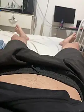 Snapshot of marcosvral chatting on 12.23.25 marcosvral online show from 12.23.25