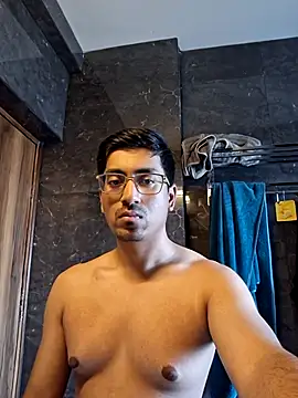 Snapshot of carlitosfarooq chatting on 02.22.26 carlitosfarooq online show from 02.22.26