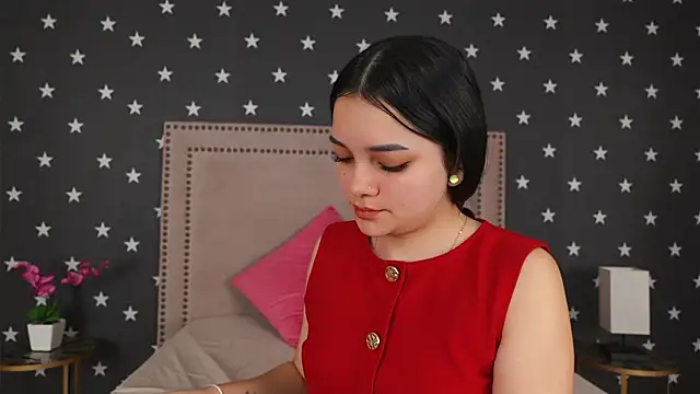 Snapshot of RaquellStar chatting on 02.28.26 RaquellStar online show from 02.28.26