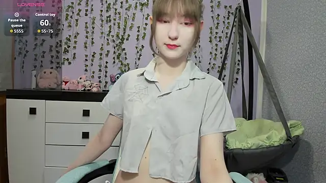 Snapshot of Yoonhee_ki chatting on 06.04.26 Yoonhee ki online show from 06.04.26