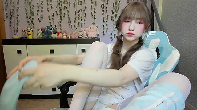 Snapshot of Yoonhee_ki chatting on 06.30.26 Yoonhee ki online show from 06.30.26