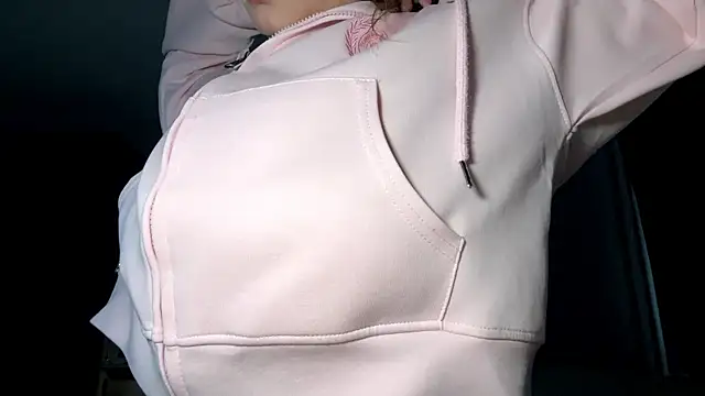 Snapshot of lisa_montana chatting on 12.23.25 lisa montana online show from 12.23.25