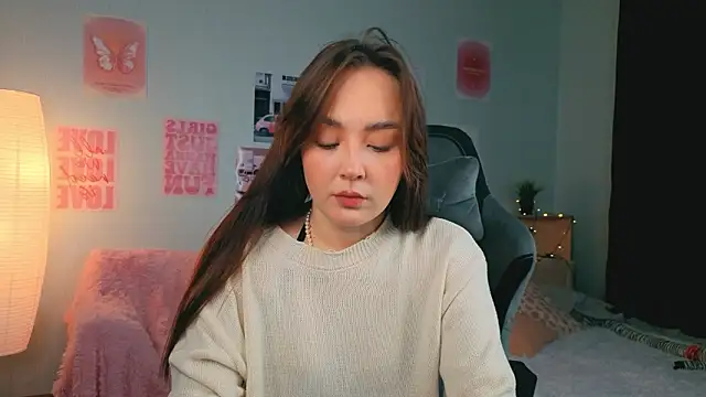 Snapshot of fallin_lovee chatting on 02.06.26 fallin lovee online show from 02.06.26