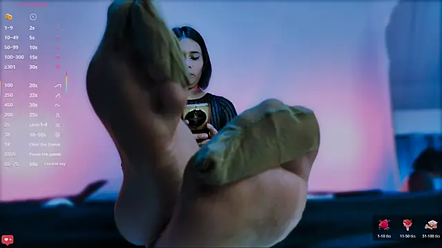 ScarlettRedsins online show from 02.12.26