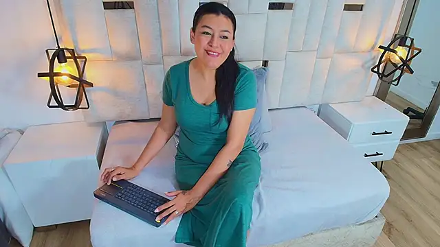 Susan Sexy Milf online show from 01.16.26