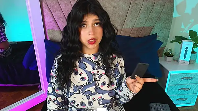Snapshot of hannaa_cute chatting on 05.26.26 hannaa cute online show from 05.26.26