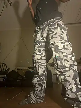 Cantgetenough0069 online show from 04.28.26