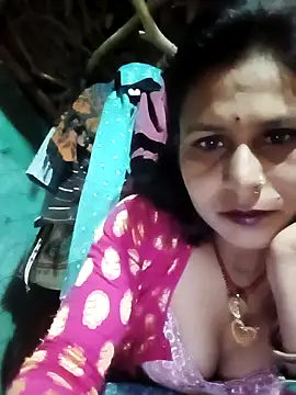Snapshot of Cuty_priti chatting on 05.20.26 Cuty priti online show from 05.20.26