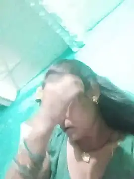 Snapshot of Cuty_priti chatting on 06.23.26 Cuty priti online show from 06.23.26