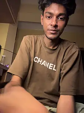 Snapshot of tooexpensive chatting on 05.07.26 tooexpensive online show from 05.07.26