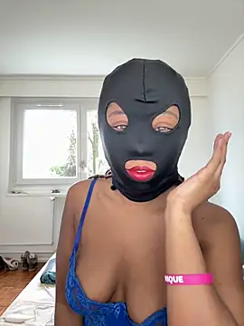 cassie miller velvet online show from 12.22.25