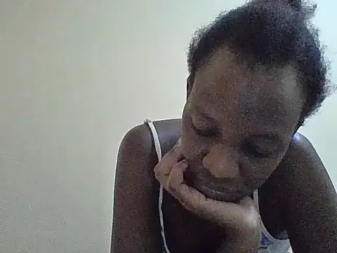 Snapshot of SimplyHer chatting on 12.23.25 SimplyHer online show from 12.23.25