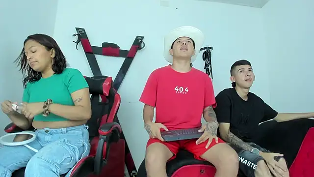 Three Ways to Love online show from 01.15.26