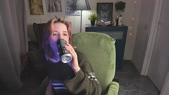 Snapshot of SarahShelby chatting on 05.29.26 SarahShelby online show from 05.29.26