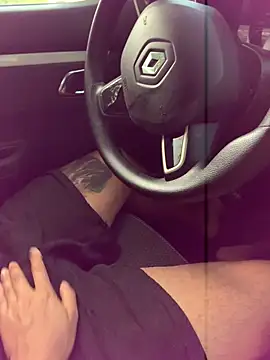 Snapshot of bety13 chatting on 02.26.26 bety13 online show from 02.26.26