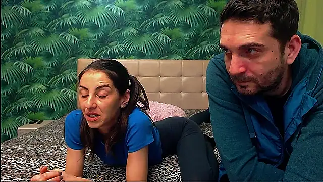 Stella John online show from 01.08.25