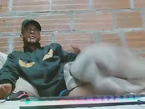 Snapshot of Alphamaster_92 chatting on 01.12.26 Alphamaster 92 online show from 01.12.26