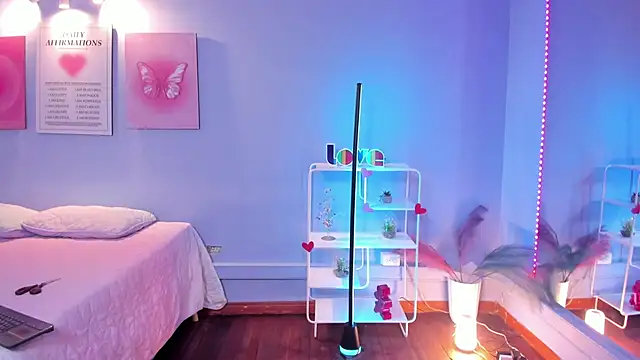 kyoto Aoki online show from 02.17.26