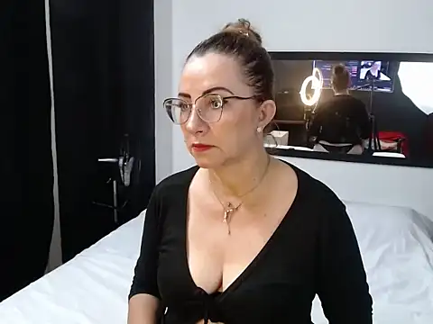 liss curly online show from 01.14.26